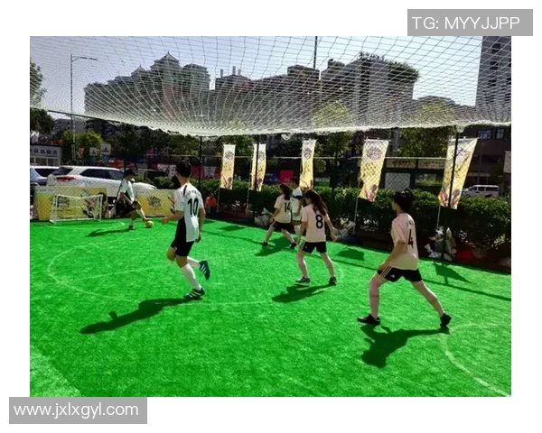 足球明星现场大乱斗激情四射球场对决引爆全场热血沸腾